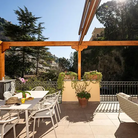 Leonardo In The Heart Of Hébergement de vacances *