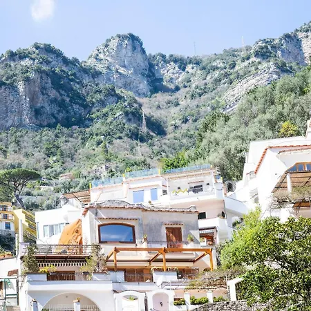 Leonardo In The Heart Of *